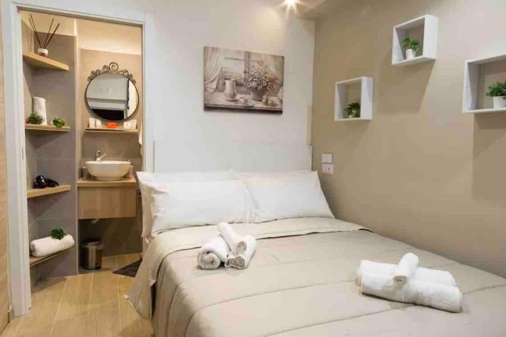 Casina In Centro Storico Apartment Наполи Екстериор снимка